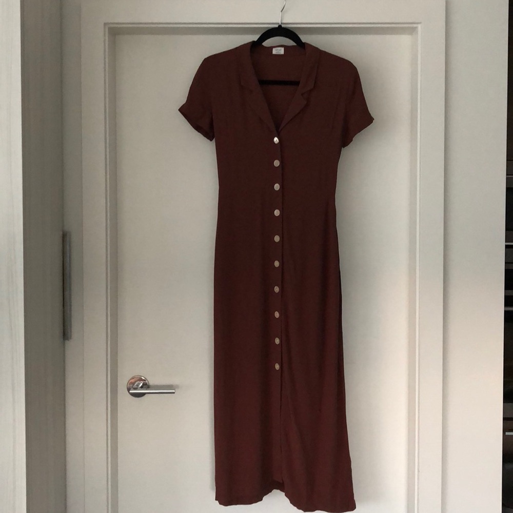 Aritzia Shirt Dress in Brown in size XS